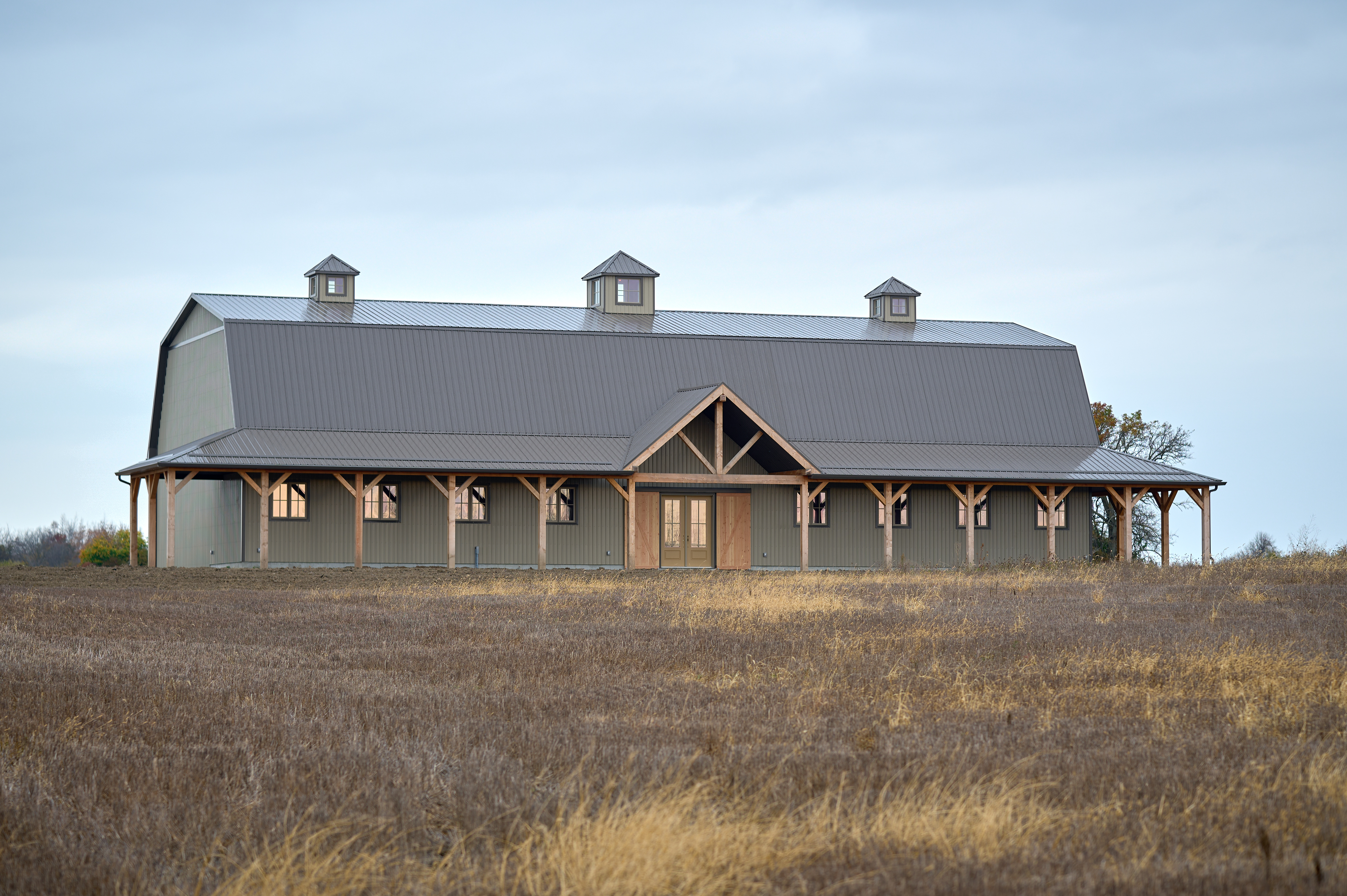 45' x 100' Bank Barn, West Lincoln